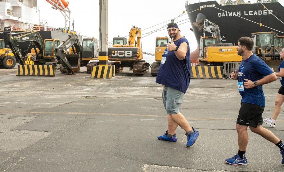 Mais de 1,7 mil pessoas participaram da Corrida do Porto de Paranaguá 2024