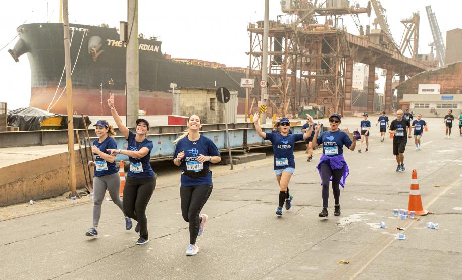Mais de 1,7 mil pessoas participaram da Corrida do Porto de Paranaguá 2024