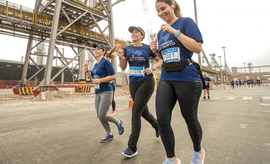 Mais de 1,7 mil pessoas participaram da Corrida do Porto de Paranaguá 2024