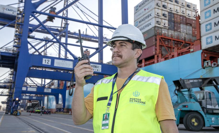 Porto de Paranaguá recebe mulheres da Cooperativa Agrária em visita técnica
