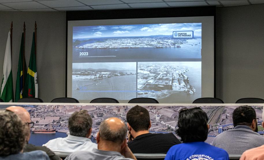 Representantes do CREA-PR fazem visita técnica ao Porto de Paranaguá