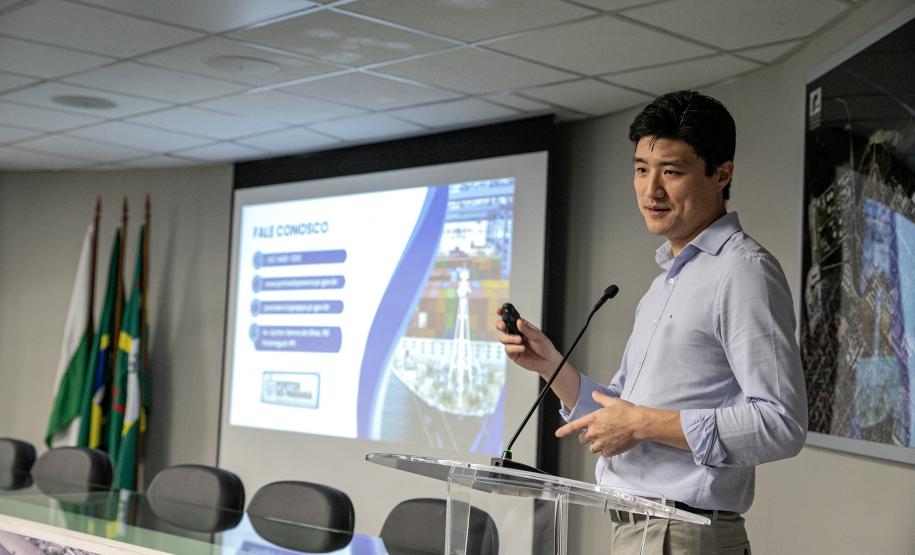 Representantes do CREA-PR fazem visita técnica ao Porto de Paranaguá