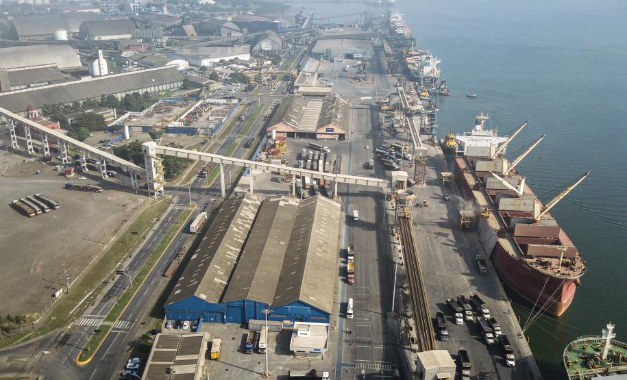 Porto de Paranaguá conta com área exclusiva para cargas do Paraguai