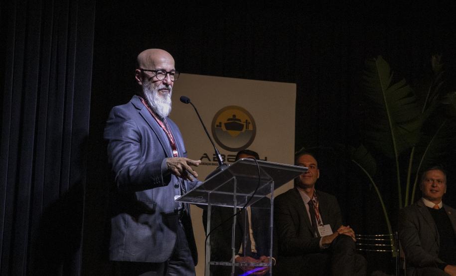 Portos do Paraná realiza 3º Seminário Nacional e 1º Internacional dos Portos Brasileiros