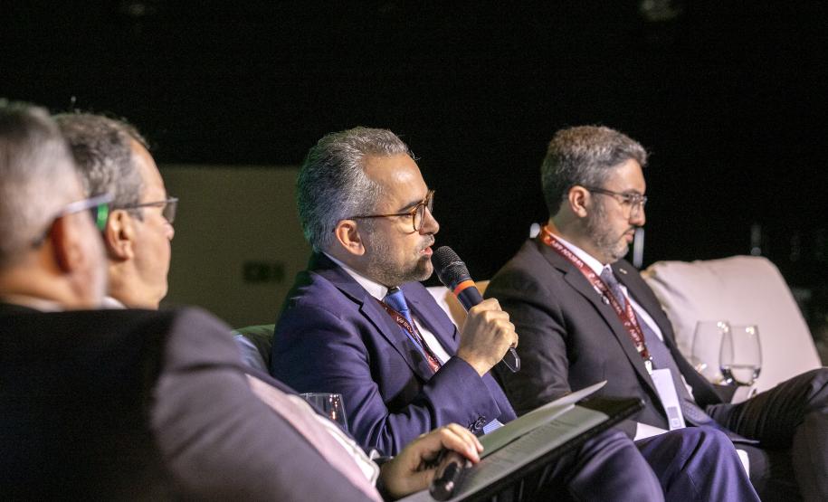 Seminário internacional discute desafios e boas práticas portuárias pelo mundo