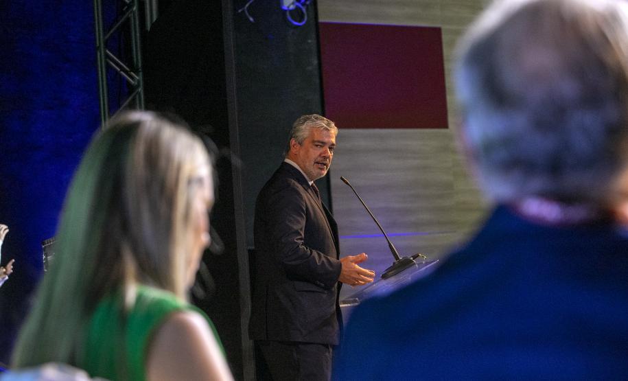 Seminário internacional discute desafios e boas práticas portuárias pelo mundo