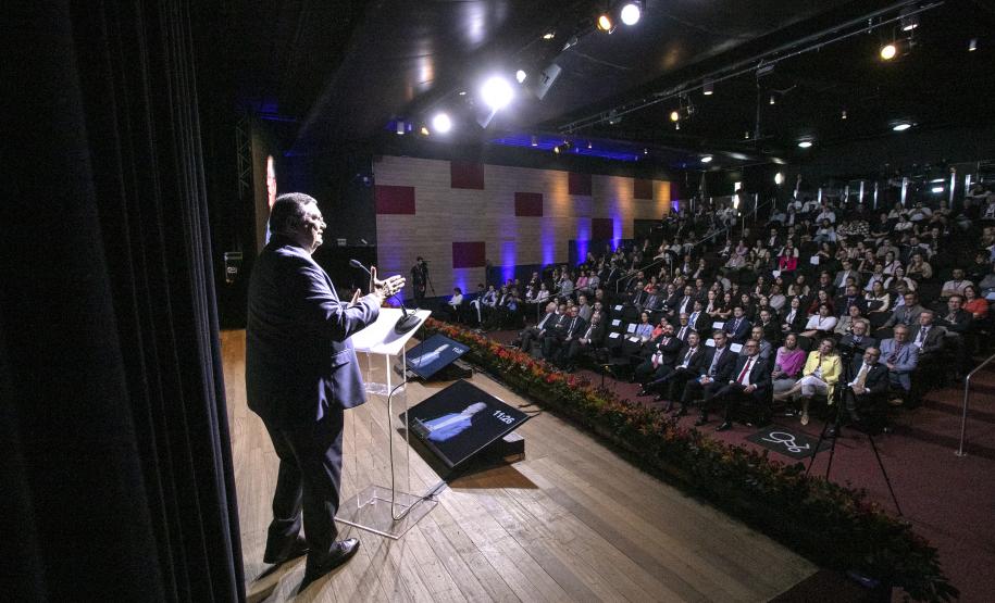 Seminário internacional discute desafios e boas práticas portuárias pelo mundo