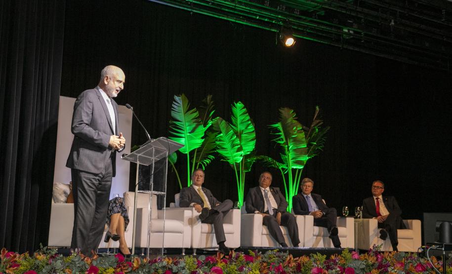 Seminário internacional discute desafios e boas práticas portuárias pelo mundo