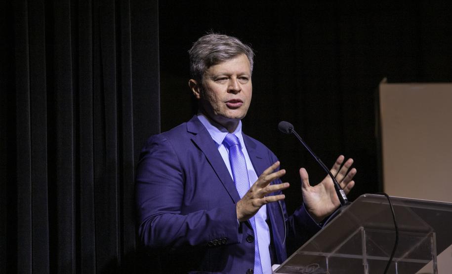 Seminário internacional discute desafios e boas práticas portuárias pelo mundo