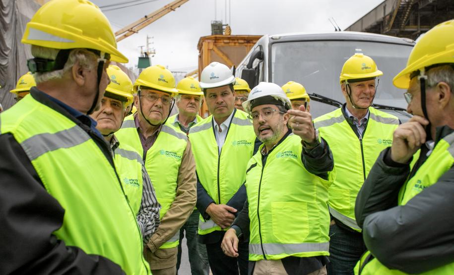 Porto de Paranaguá recebe visita técnica do Movimento Pró-Paraná