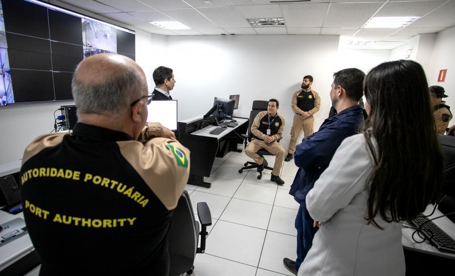 Visita técnica estreita ligação entre Itaipu Binacional e Portos do Paraná