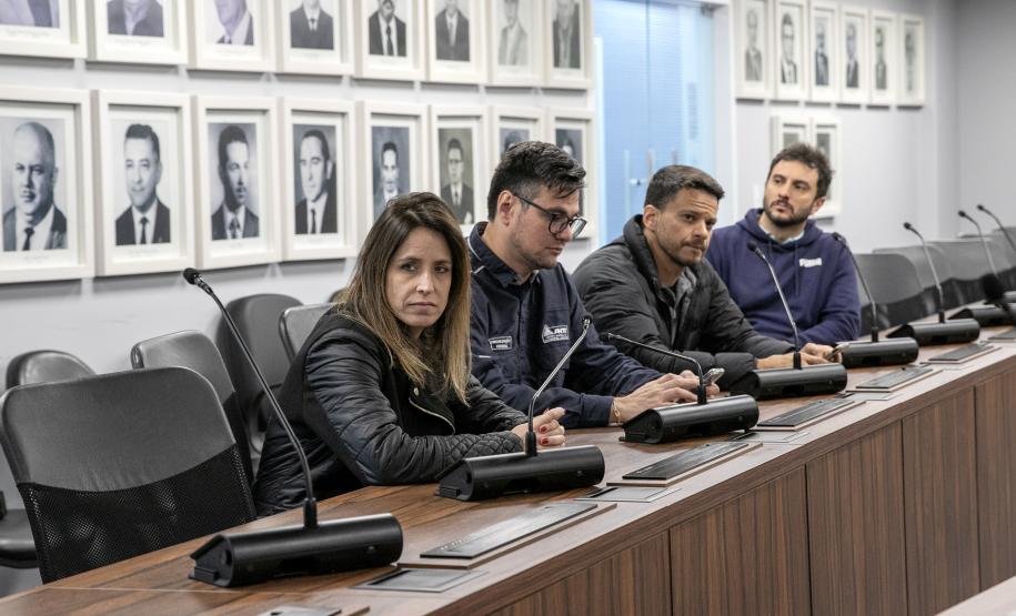Estrutura da malha ferroviária do complexo portuário é apresentada a equipe técnica do Governo Federal