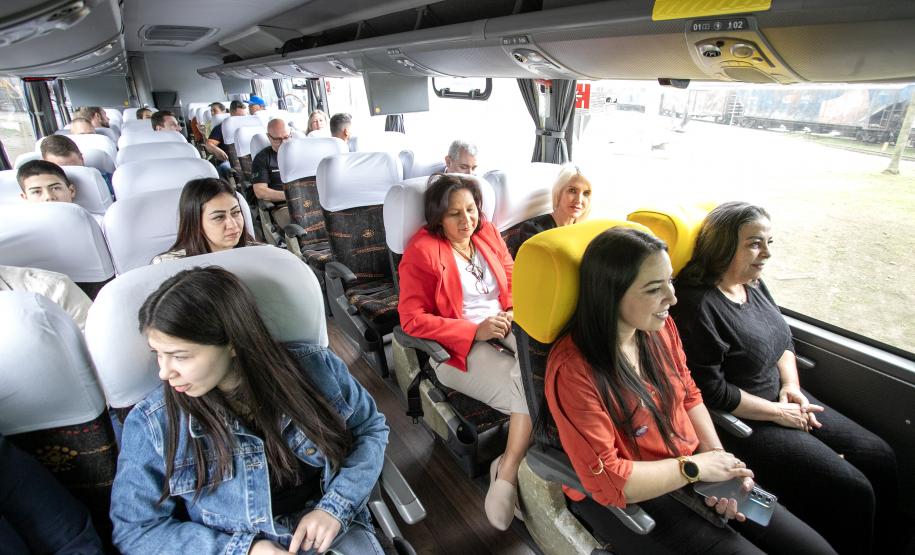 Portos do Paraná é apresentada a grupo de empresários do Leste do Estado - Com palestra e visita técnica, cerca de 80 comerciantes, industriais e prestadores de serviço puderam ver de perto as potencialidades dos Portos de Paranaguá e Antonina