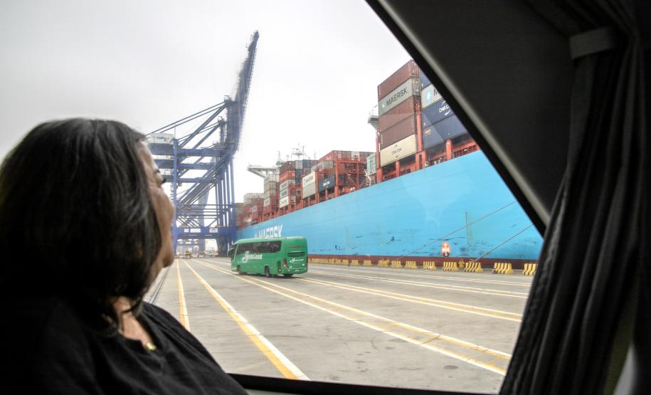 Portos do Paraná é apresentada a grupo de empresários do Leste do Estado - Com palestra e visita técnica, cerca de 80 comerciantes, industriais e prestadores de serviço puderam ver de perto as potencialidades dos Portos de Paranaguá e Antonina