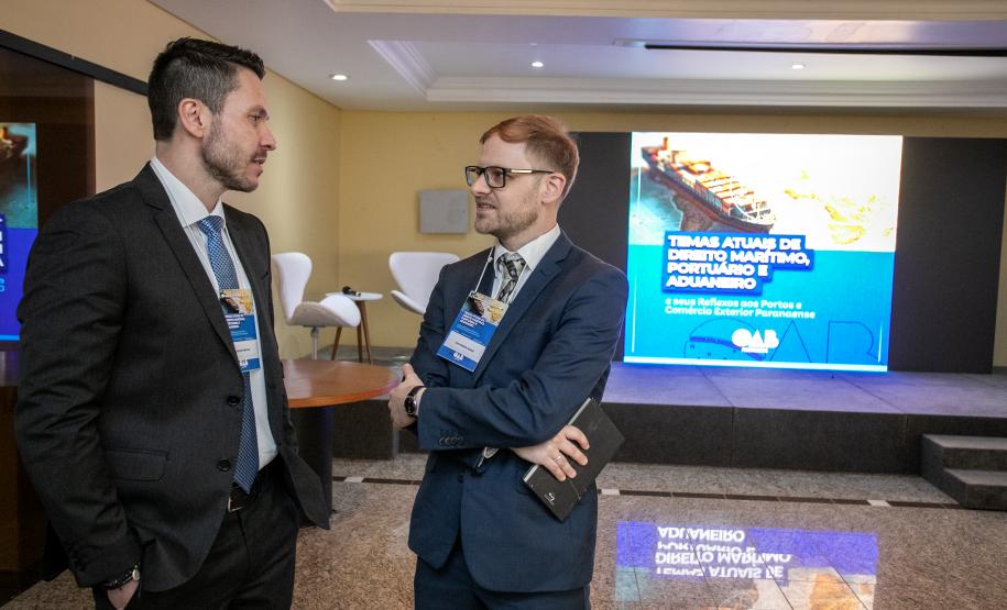 Concessão do Canal de Acesso é discutida pela Portos do Paraná e OAB Diretor Jurídico Marcus Freitas representou a empresa pública em Seminário sobre Direito Marítimo, Portuário e Aduaneiro e tema ganhou destaque pelo pioneirismo e interesse em outros portos de seguir o modelo paranaense