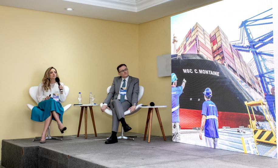 Concessão do Canal de Acesso é discutida pela Portos do Paraná e OAB Diretor Jurídico Marcus Freitas representou a empresa pública em Seminário sobre Direito Marítimo, Portuário e Aduaneiro e tema ganhou destaque pelo pioneirismo e interesse em outros portos de seguir o modelo paranaense