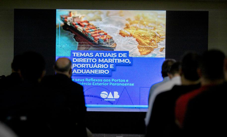Concessão do Canal de Acesso é discutida pela Portos do Paraná e OAB Diretor Jurídico Marcus Freitas representou a empresa pública em Seminário sobre Direito Marítimo, Portuário e Aduaneiro e tema ganhou destaque pelo pioneirismo e interesse em outros portos de seguir o modelo paranaense
