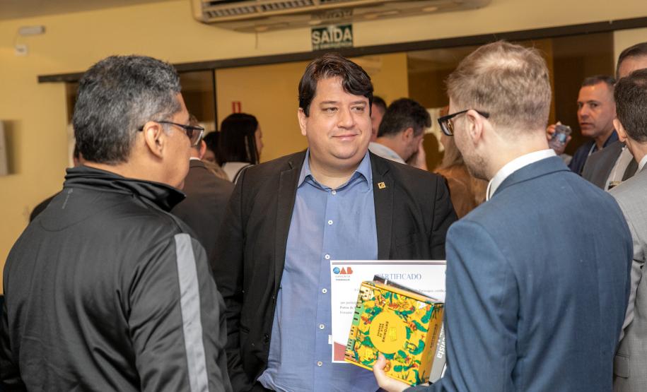 Concessão do Canal de Acesso é discutida pela Portos do Paraná e OAB Diretor Jurídico Marcus Freitas representou a empresa pública em Seminário sobre Direito Marítimo, Portuário e Aduaneiro e tema ganhou destaque pelo pioneirismo e interesse em outros portos de seguir o modelo paranaense