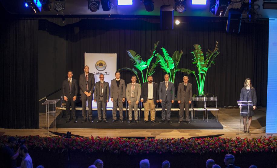 Portos do Paraná realiza 3º Seminário Nacional e 1º Internacional dos Portos Brasileiros