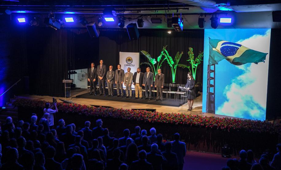 Portos do Paraná realiza 3º Seminário Nacional e 1º Internacional dos Portos Brasileiros