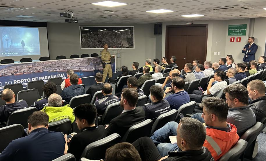 Portos do Paraná promove diálogo sobre direitos das mulheres com homens