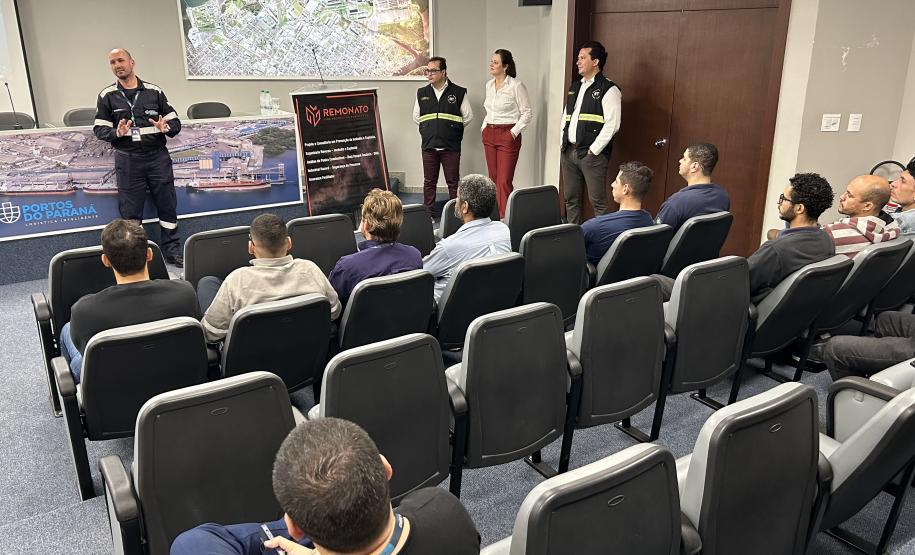 Seminário aborda riscos de operações com poeiras combustíveis com Comunidade Portuária