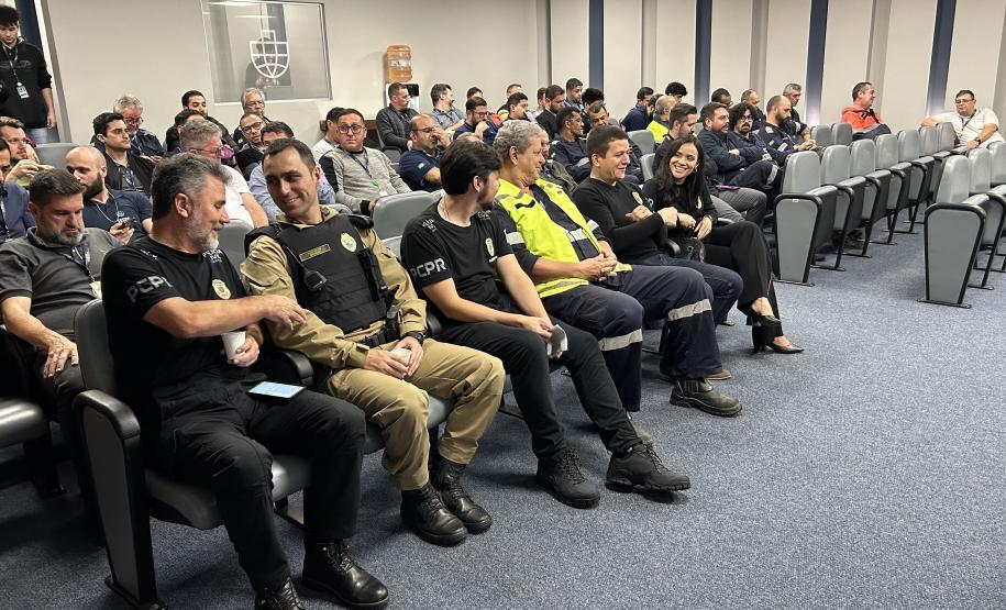 Portos do Paraná promove diálogo sobre direitos das mulheres com homens