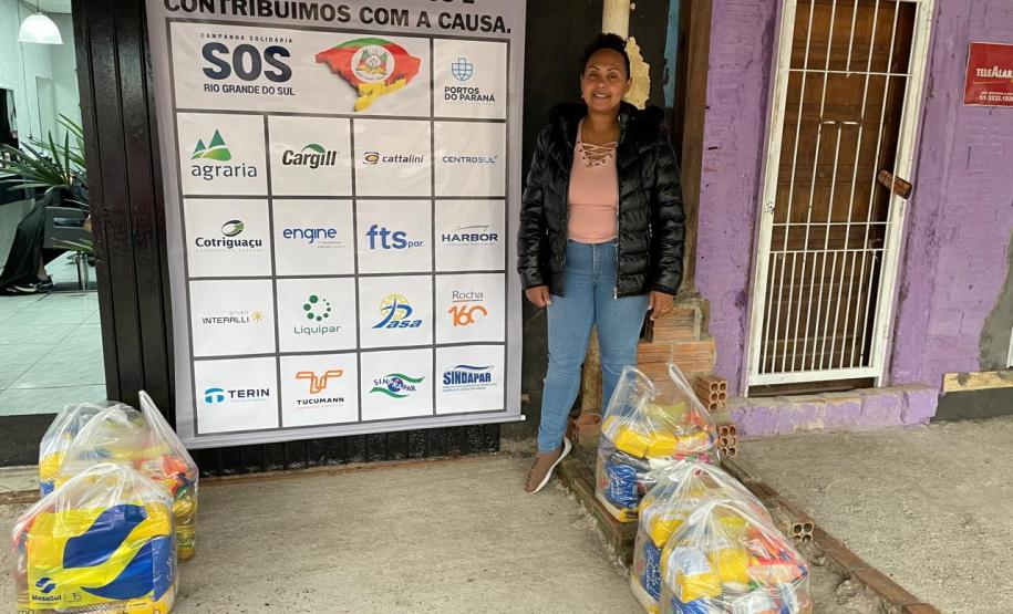 Comunidade portuária paranaense entrega cestas básicas para famílias atingidas por enchentes no RS