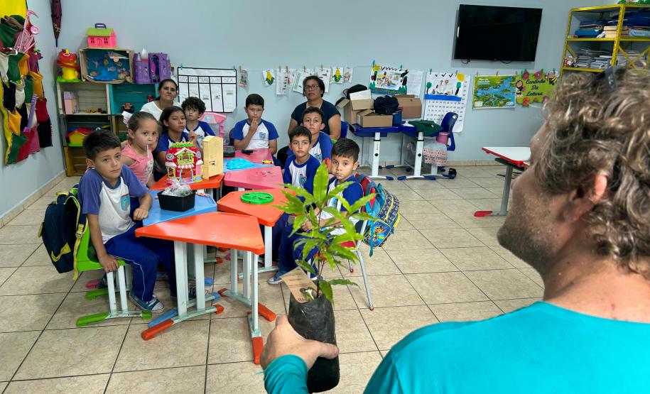 Portos do Paraná encerra outubro com atividades socioambientais no litoral do Estado