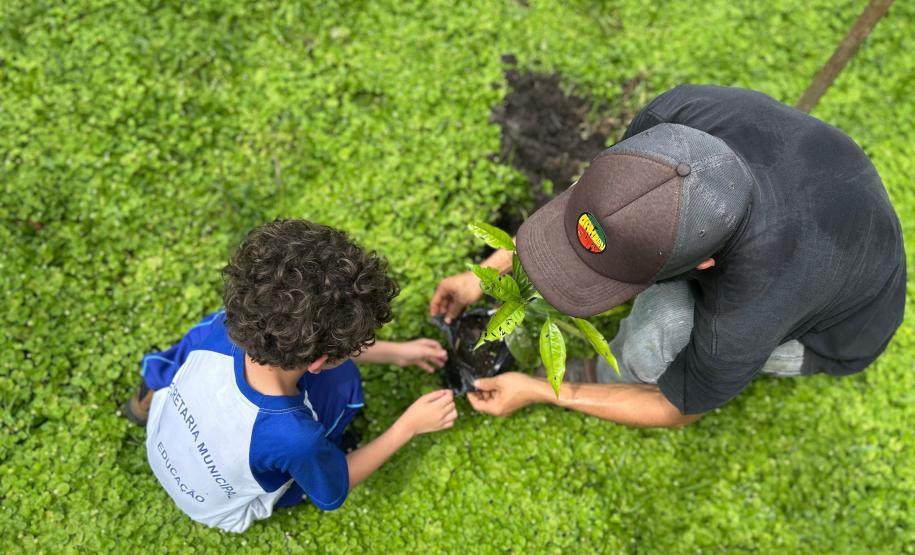 Portos do Paraná encerra outubro com atividades socioambientais no litoral do Estado