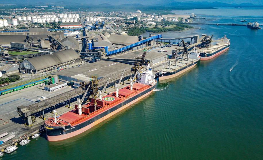 Portos do Paraná está entre as 100 maiores empresas do Estado