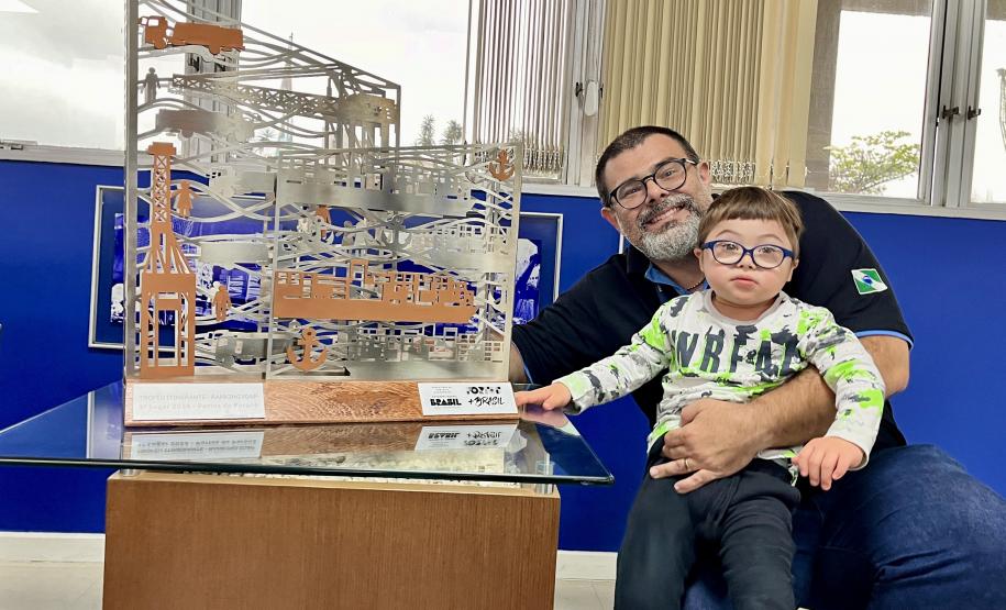 Portos do Paraná realiza ação com filhos de portuários em homenagem ao Dia das Crianças