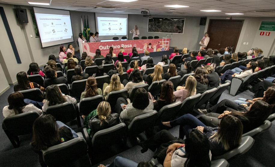 Emoção e informação marcam celebração do Outubro Rosa na Portos do Paraná