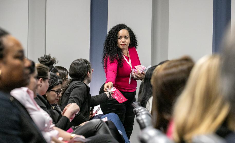 Emoção e informação marcam celebração do Outubro Rosa na Portos do Paraná
