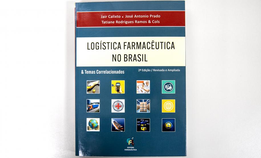 Advogada da Portos do Paraná assina capítulo em livro de referência nacional para logística farmacêutica