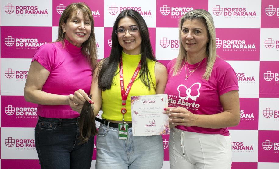 Portuários do Paraná doam cabelos para campanha Outubro Rosa