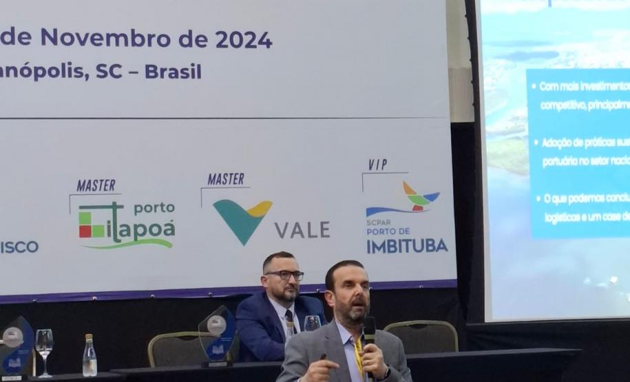 Encontro em Florianópolis reuniu especialistas, acadêmicos e gestores de empresas do setor público e privado para discutir formas de estimular um melhor desempenho na área