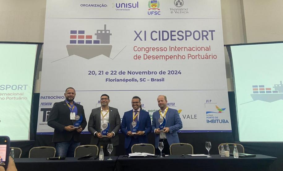 Encontro em Florianópolis reuniu especialistas, acadêmicos e gestores de empresas do setor público e privado para discutir formas de estimular um melhor desempenho na área