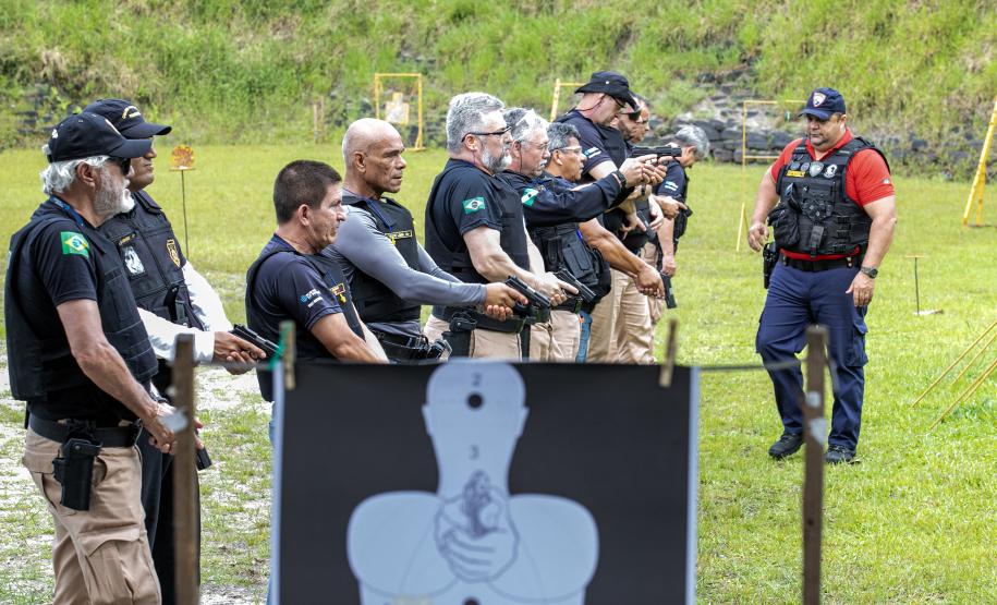 Portos do Paraná parabeniza profissionais de segurança no dia do guarda portuário