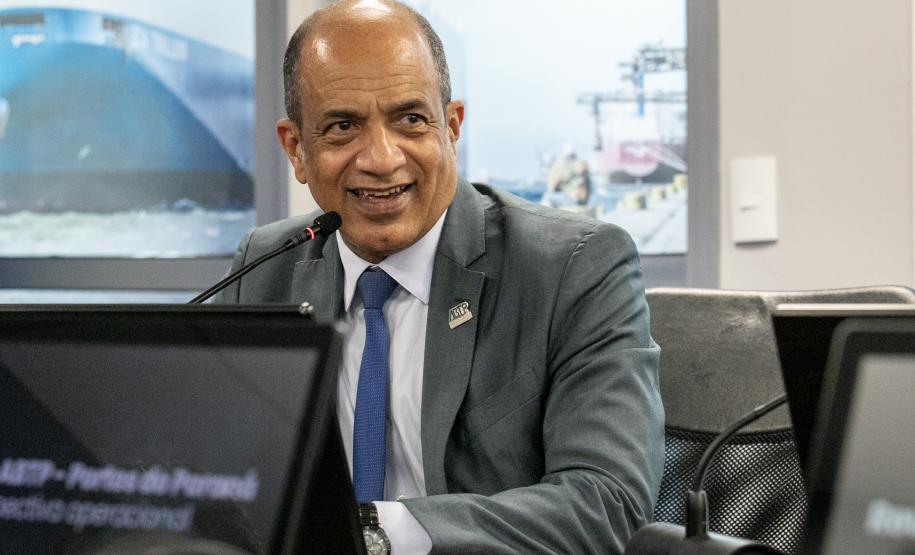 Associação de Terminais estreita relações com os portos paranaenses