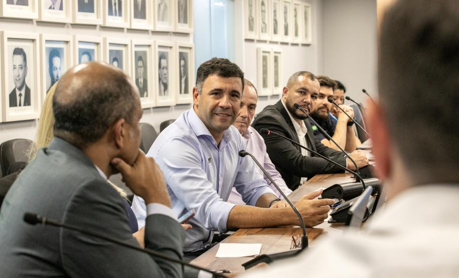 Associação de Terminais estreita relações com os portos paranaenses