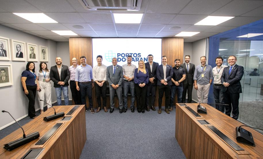 Associação de Terminais estreita relações com os portos paranaenses