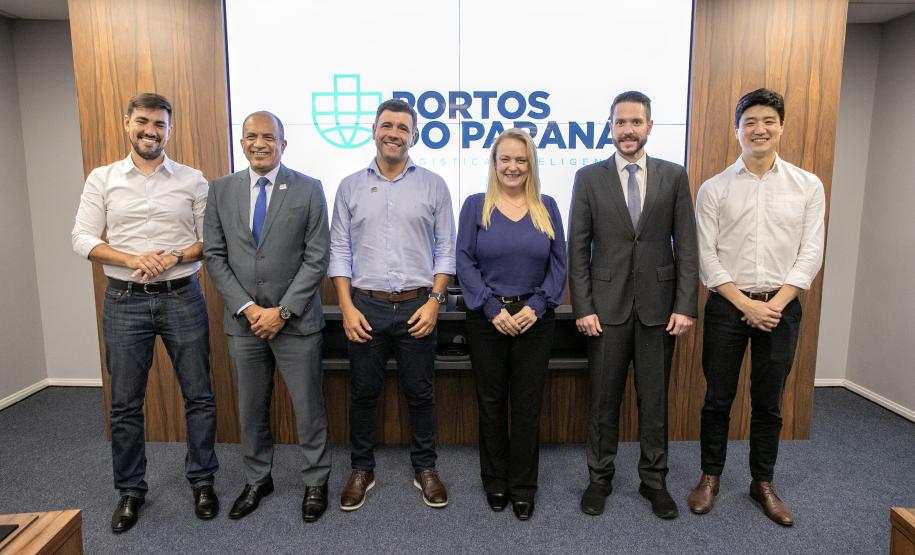 Associação de Terminais estreita relações com os portos paranaenses