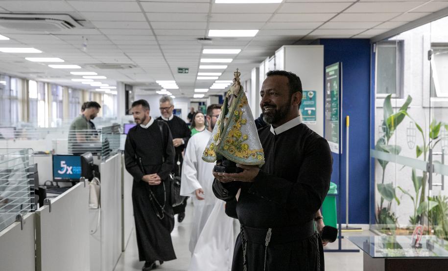 Procissão de Nossa Senhora do Rocio abençoa o Porto de Paranaguá