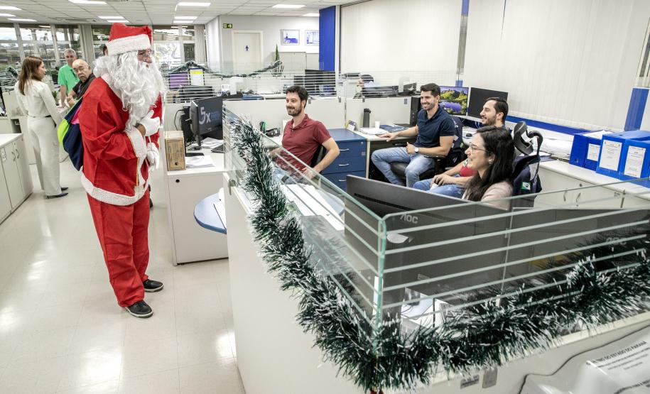 Natal Solidário da Portos do Paraná inicia arrecadação de brinquedos