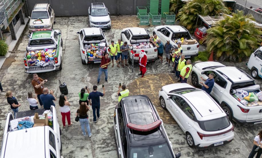 Natal Solidário da Portos do Paraná arrecada 1,2 mil brinquedos