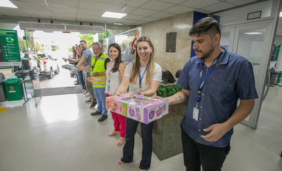 Natal Solidário da Portos do Paraná arrecada 1,2 mil brinquedos