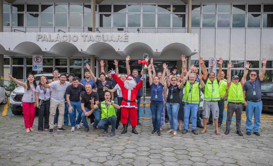 Natal Solidário da Portos do Paraná arrecada 1,2 mil brinquedos