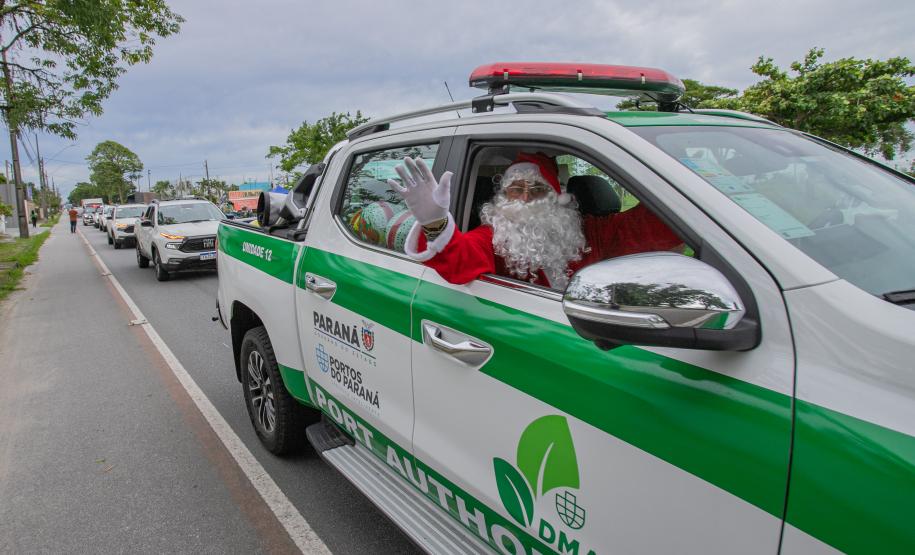 Natal Solidário da Portos do Paraná arrecada 1,2 mil brinquedos