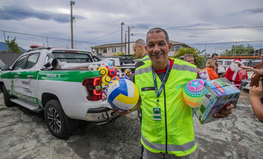 Natal Solidário da Portos do Paraná arrecada 1,2 mil brinquedos